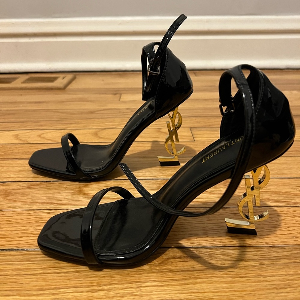 Saint Laurent OPYUM SANDALS IN PATENT LEATHER